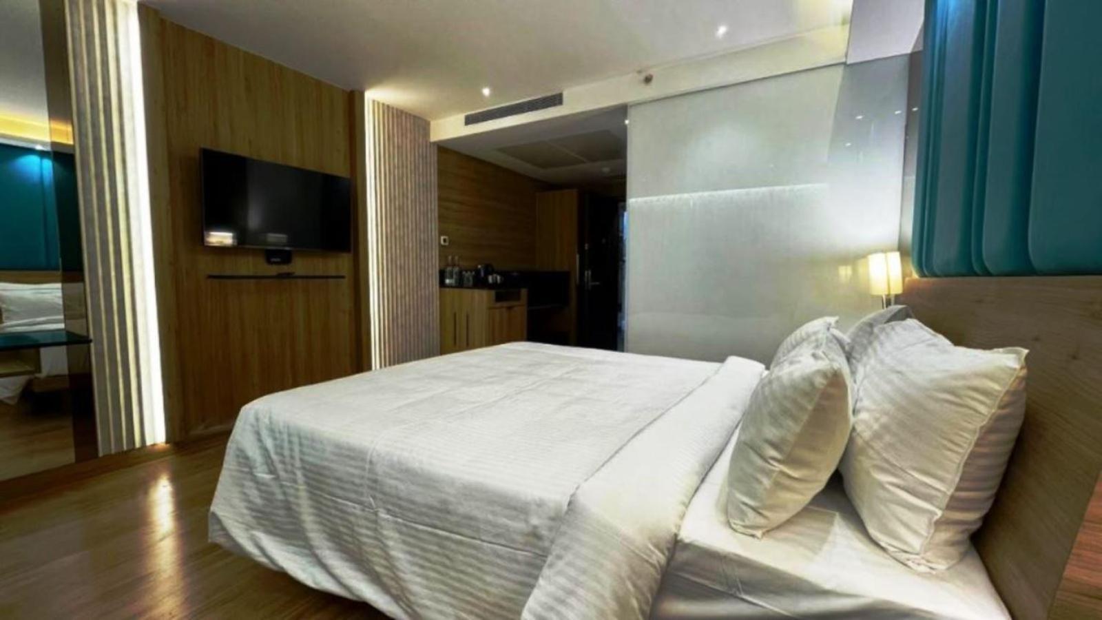 Hotel Roopa Elite Mysuru Zewnętrze zdjęcie