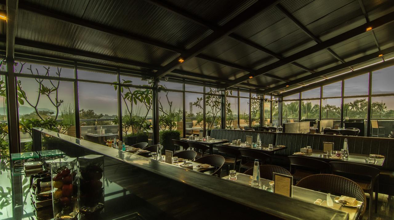 Hotel Roopa Elite Mysuru Zewnętrze zdjęcie