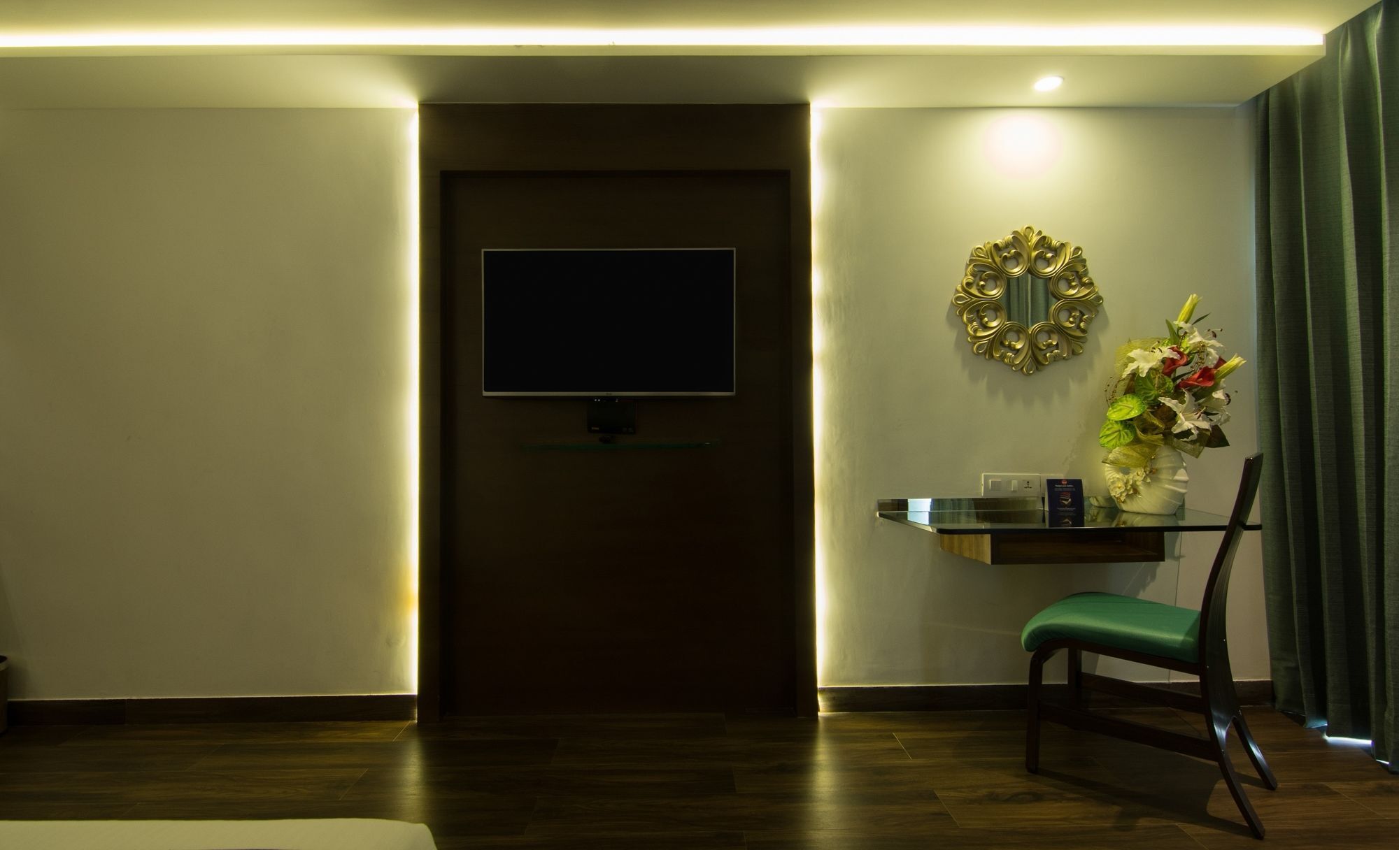 Hotel Roopa Elite Mysuru Zewnętrze zdjęcie