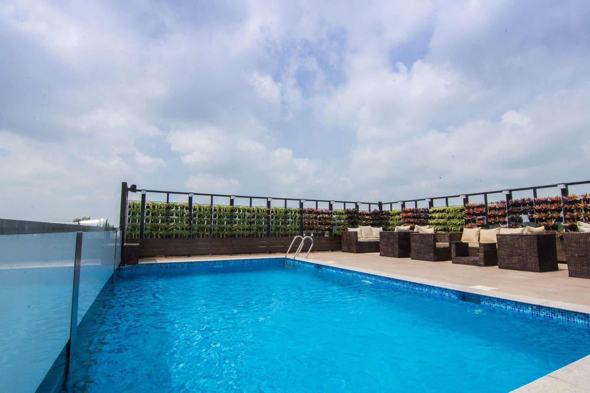 Hotel Roopa Elite Mysuru Zewnętrze zdjęcie