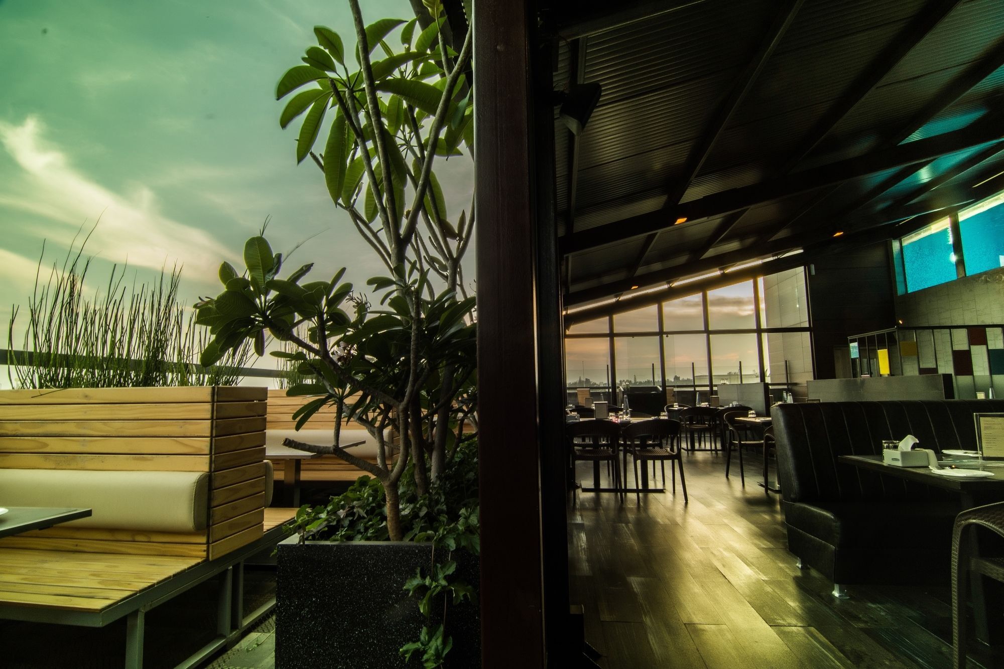 Hotel Roopa Elite Mysuru Zewnętrze zdjęcie