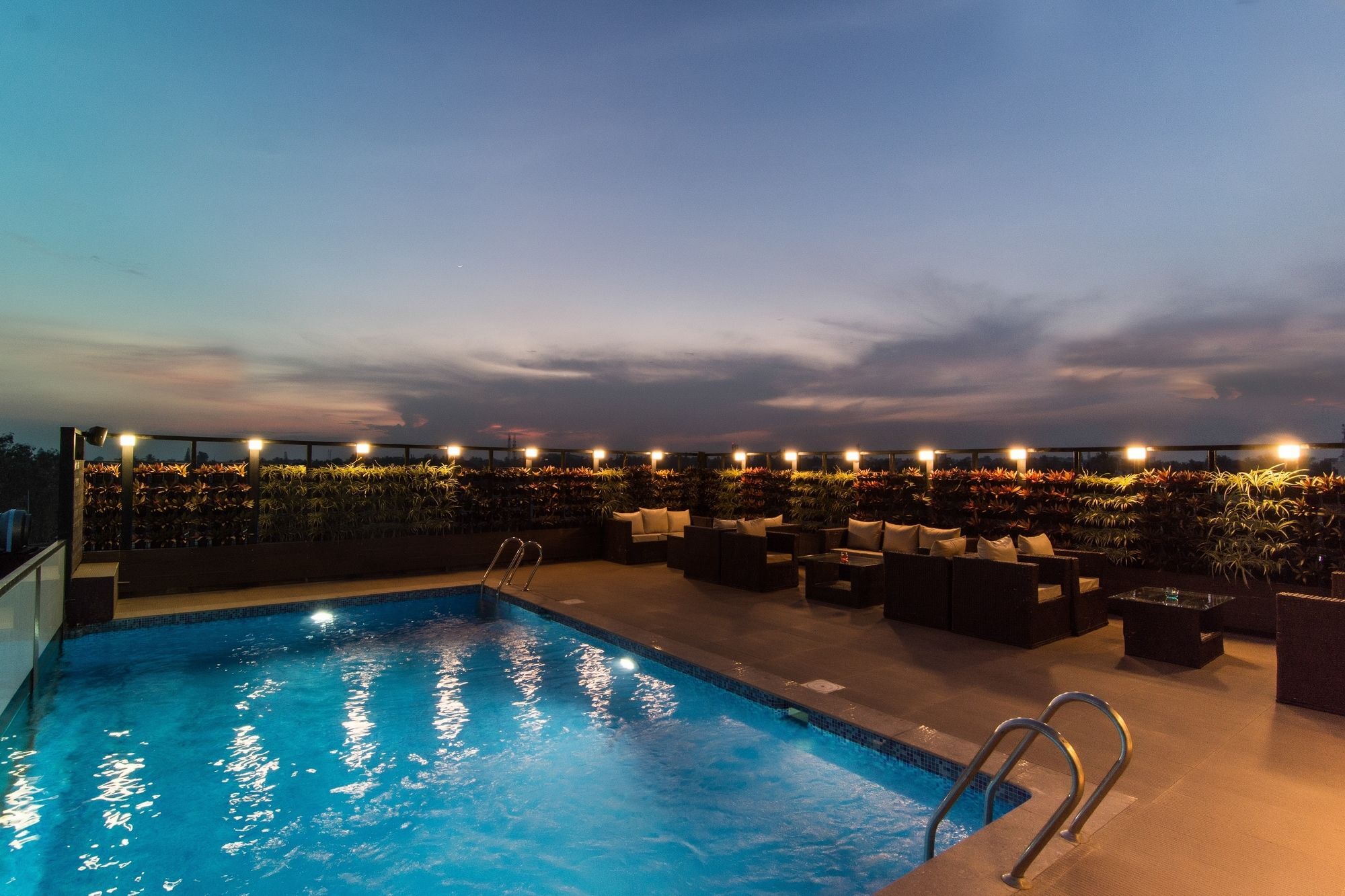 Hotel Roopa Elite Mysuru Zewnętrze zdjęcie